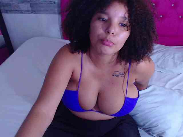 Bignaturalboobs webcam