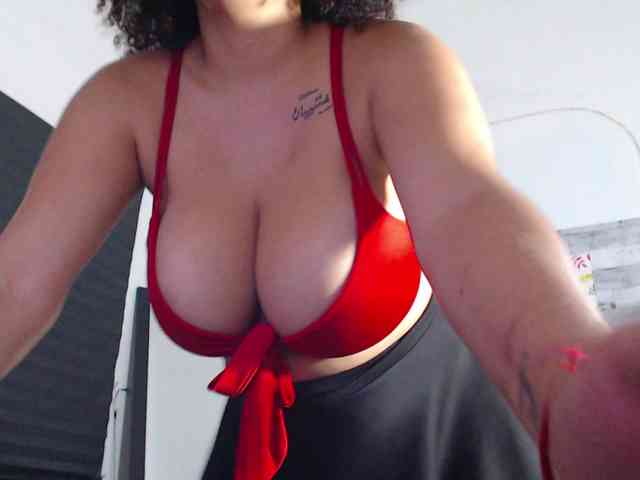 Bignaturalboobs webcam