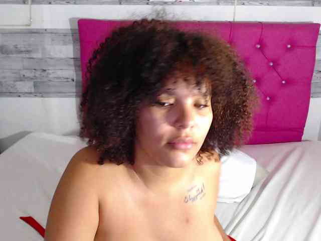 Bignaturalboobs webcam