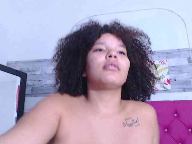 Bignaturalboobs webcam