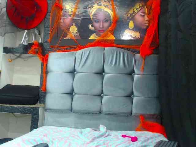 hot-and-fucking-girl webcam