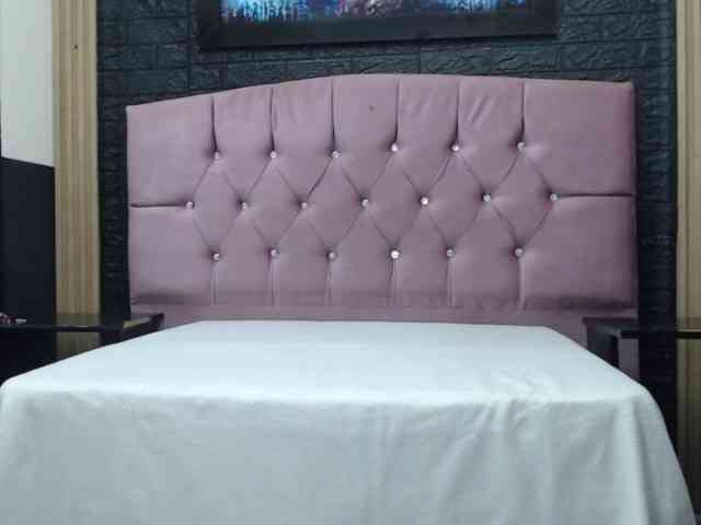 hot-and-fucking-girl webcam