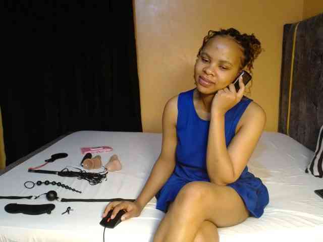 SexyElsie webcam