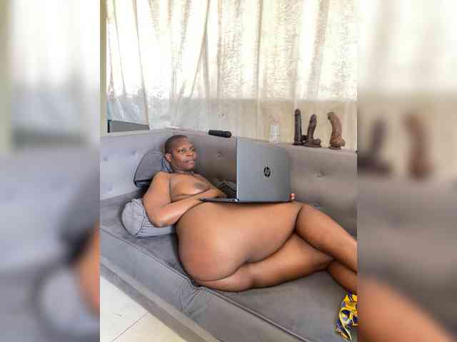 Miss-Coco webcam