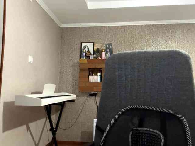 LatrishaAltigs webcam