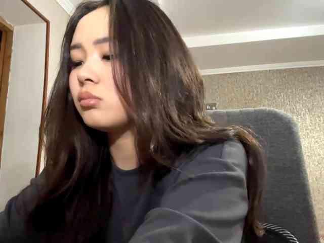 LatrishaAltigs webcam