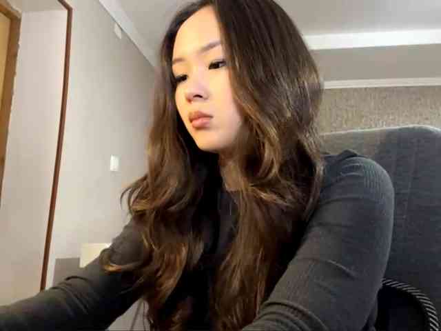 LatrishaAltigs webcam