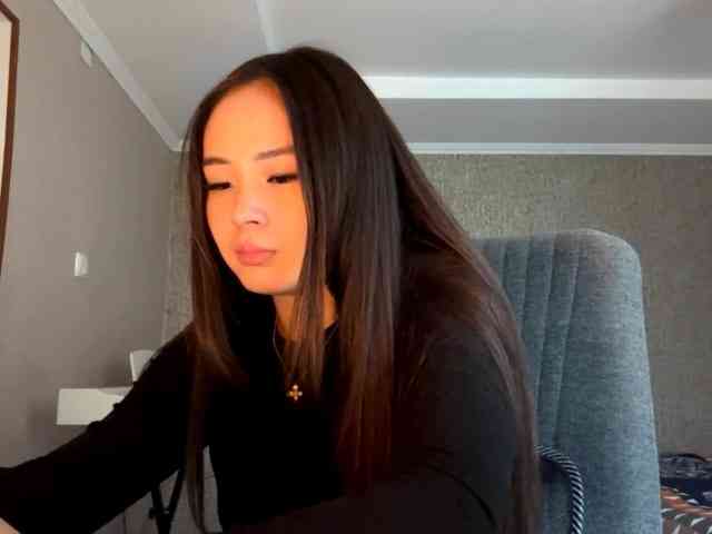 LatrishaAltigs webcam