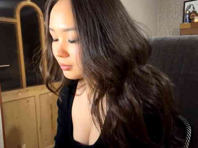 LatrishaAltigs webcam