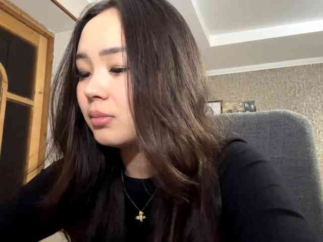 LatrishaAltigs webcam