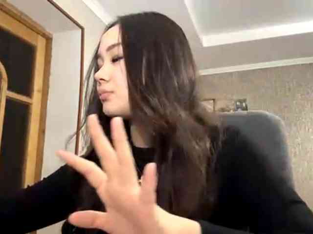 LatrishaAltigs webcam