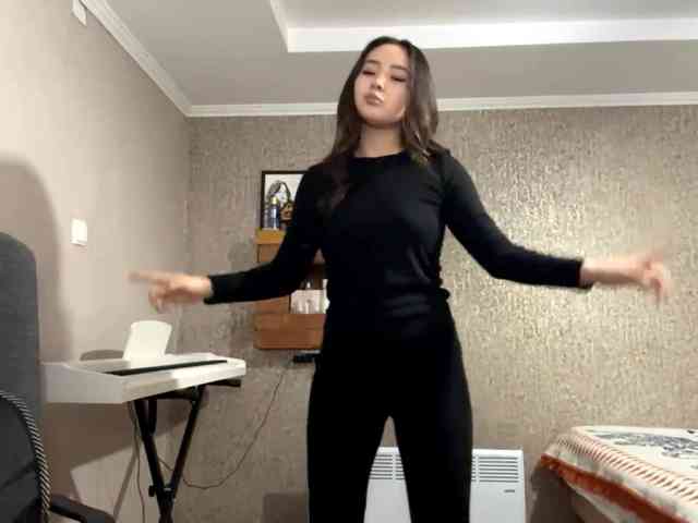 LatrishaAltigs webcam