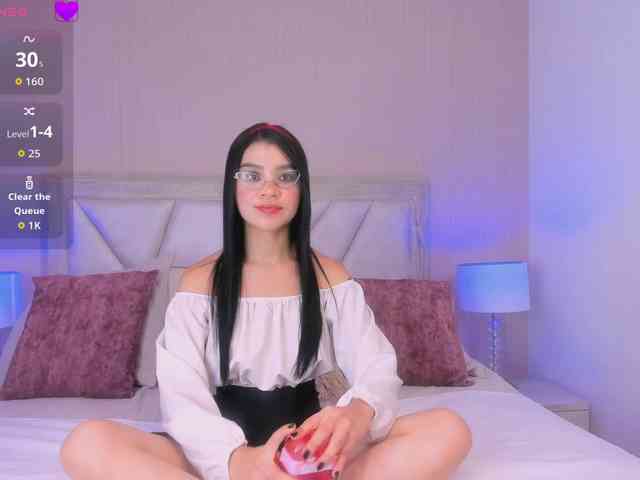 DafneJames webcam