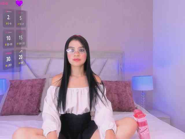 DafneJames webcam