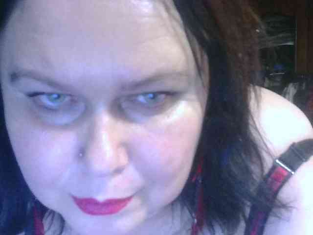 CharleeKendall webcam