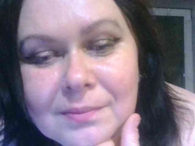 CharleeKendall webcam