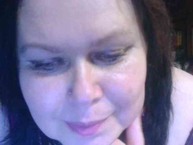 CharleeKendall webcam