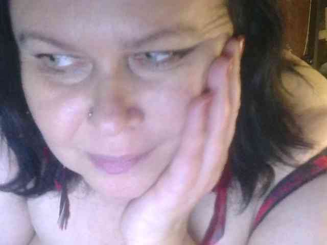 CharleeKendall webcam