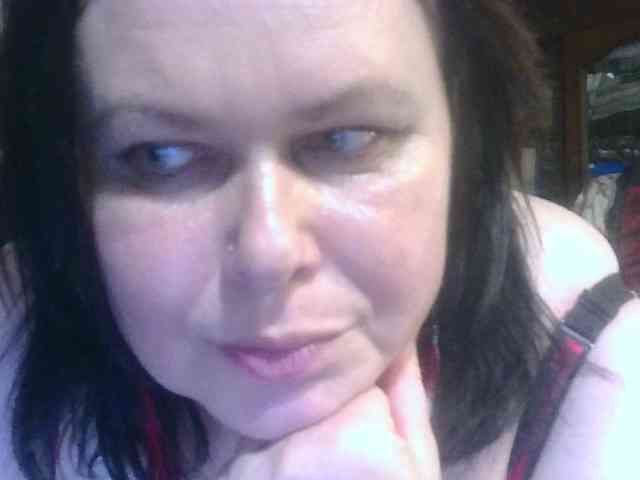 CharleeKendall webcam