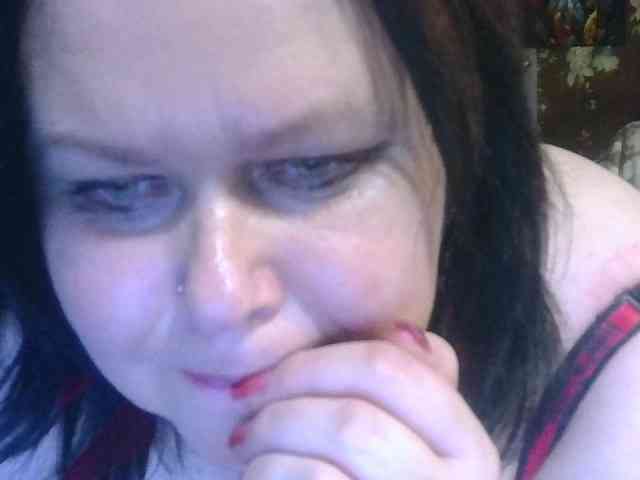 CharleeKendall webcam