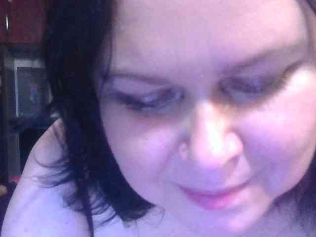 CharleeKendall webcam