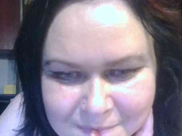 CharleeKendall webcam