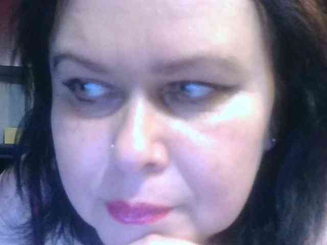 CharleeKendall webcam