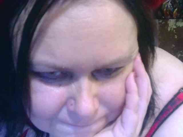 CharleeKendall webcam