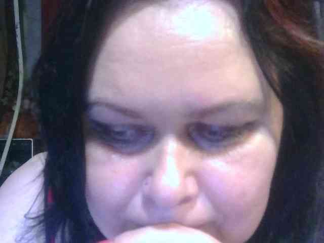 CharleeKendall webcam