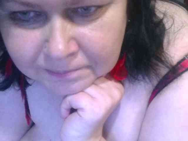 CharleeKendall webcam
