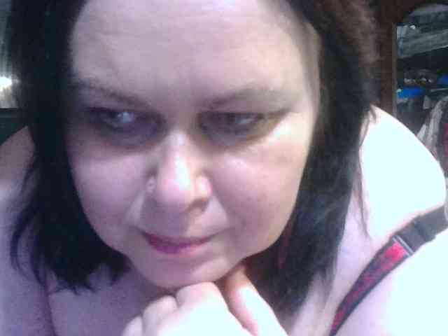 CharleeKendall webcam