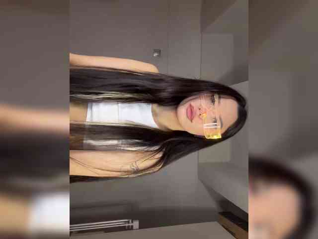 TumanANGELINA webcam