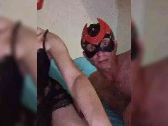 Lola-and-lovers webcam