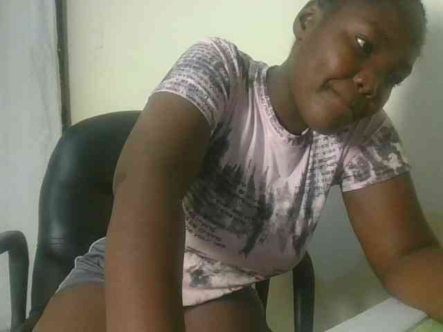 Sexyicey webcam