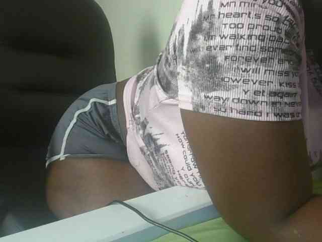 Sexyicey webcam