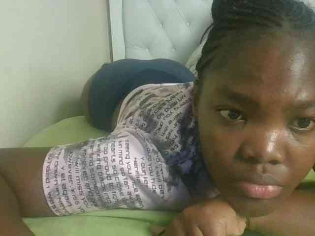 Sexyicey webcam