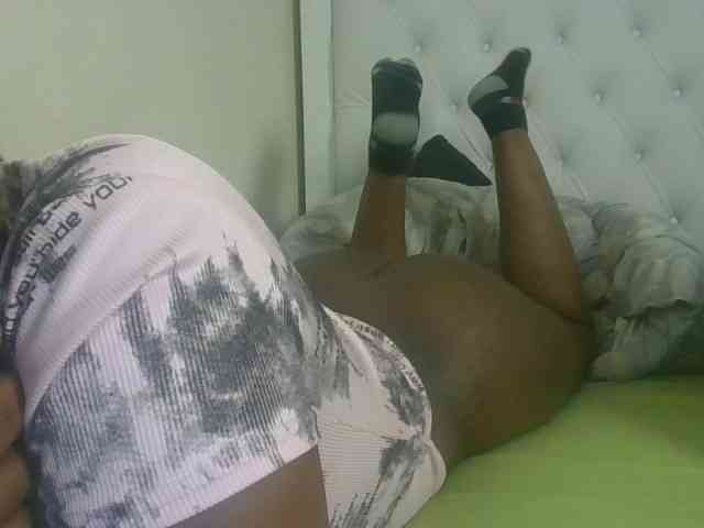 Sexyicey webcam
