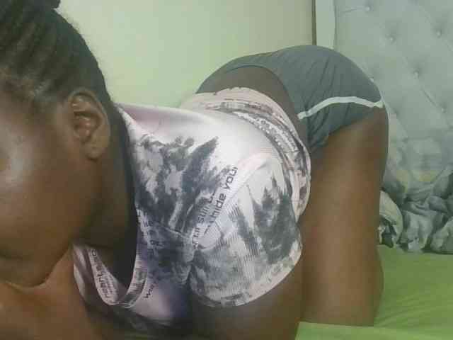 Sexyicey webcam