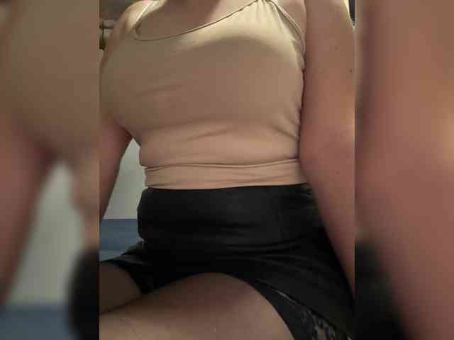 KissMeQuick webcam