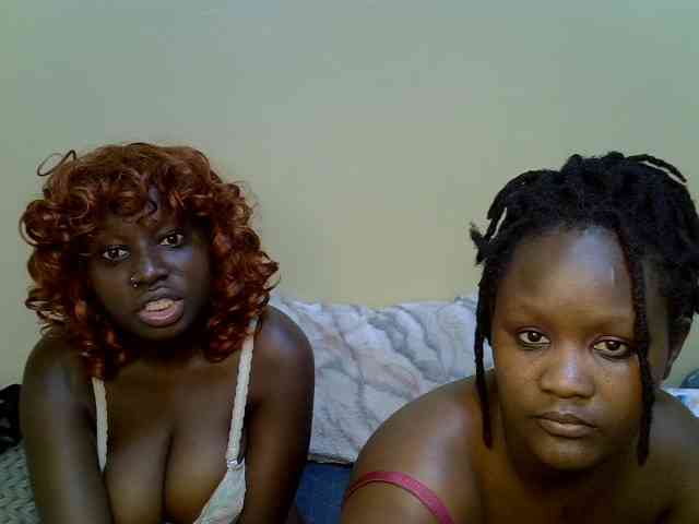 ThePixieKiss webcam