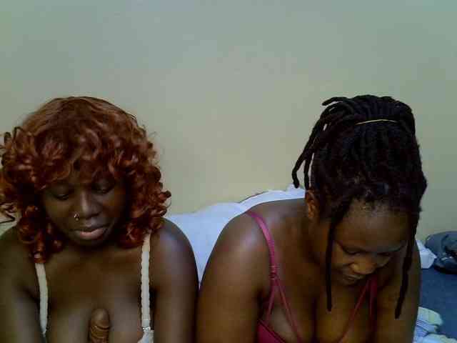 ThePixieKiss webcam