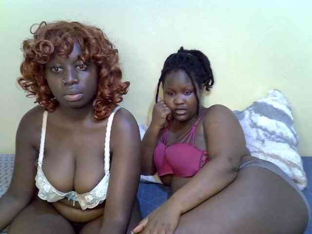 ThePixieKiss webcam