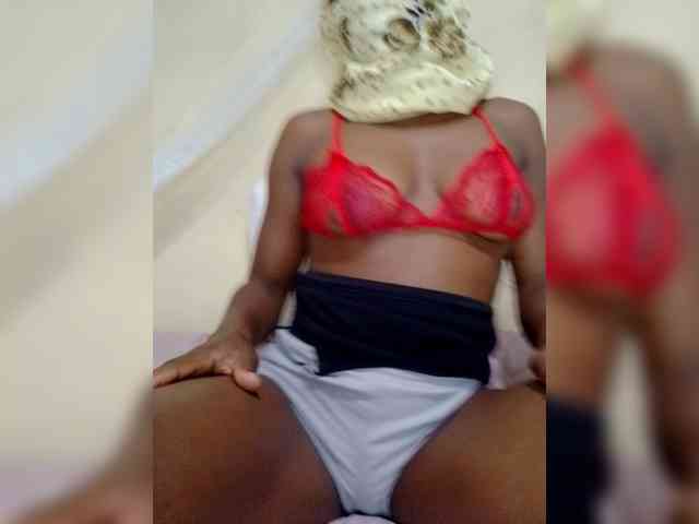 Sexymammy001 webcam