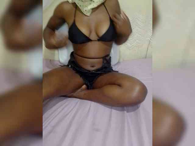 Sexymammy001 webcam