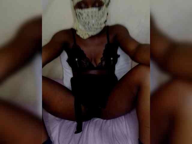 Sexymammy001 webcam