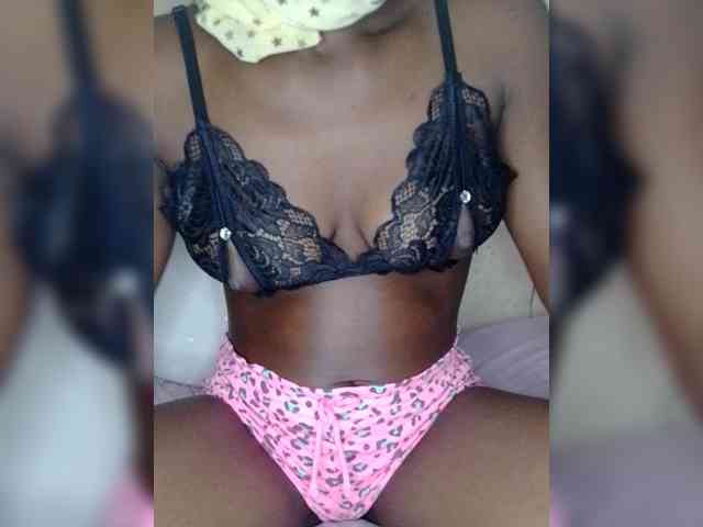 Sexymammy001 webcam