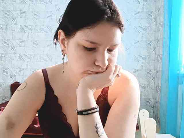 MarcelleGodbold webcam