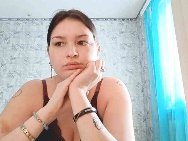 MarcelleGodbold webcam