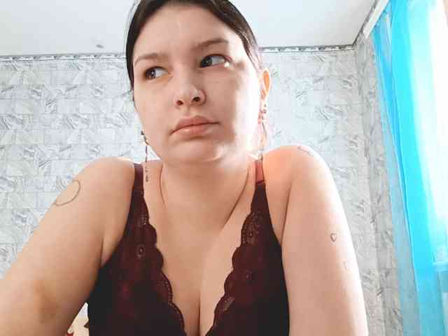 MarcelleGodbold webcam