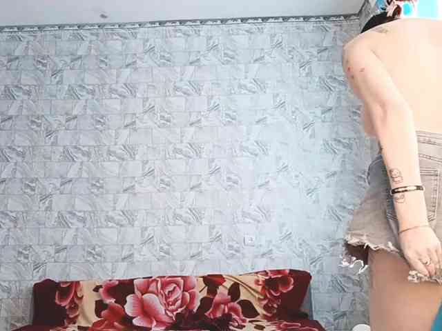 MarcelleGodbold webcam